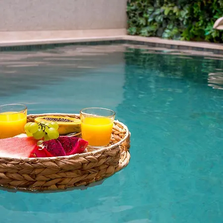 Downtown Pool House Faro