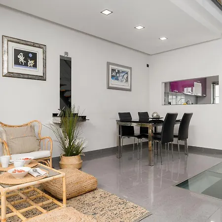 Downtown Pool House Holiday home *