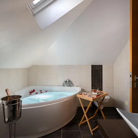 Holiday home Downtown Pool House