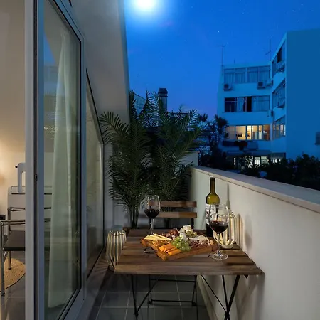 Downtown Pool House * Faro